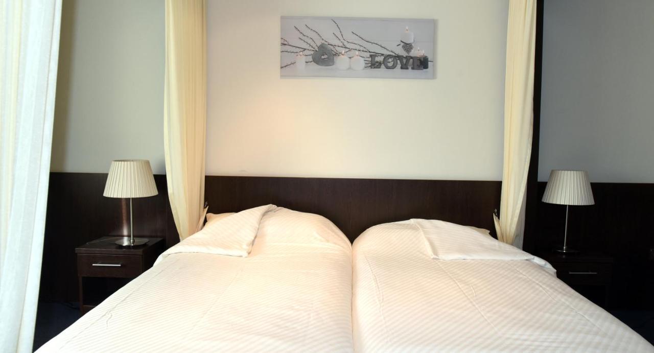 Hotel Schuurman Emlichheim Extérieur photo